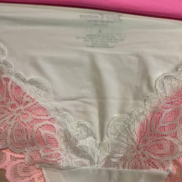 Juicy Couture Panties Lot of 3 Set Pink White Lace Size Small No Panty lines NWT - Picture 5 of 6
